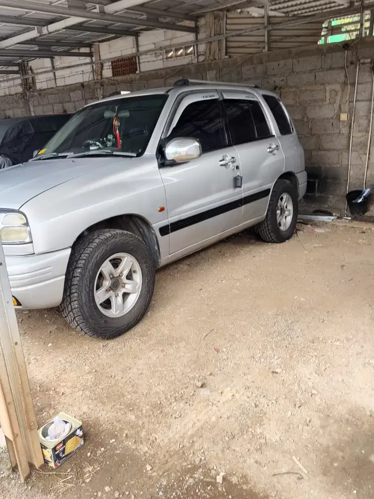 Suzuki Escudo 2003 Bensin