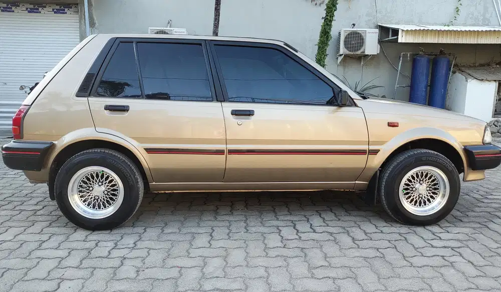 Toyota Starlet Kotak 1,3 SE EP71 89