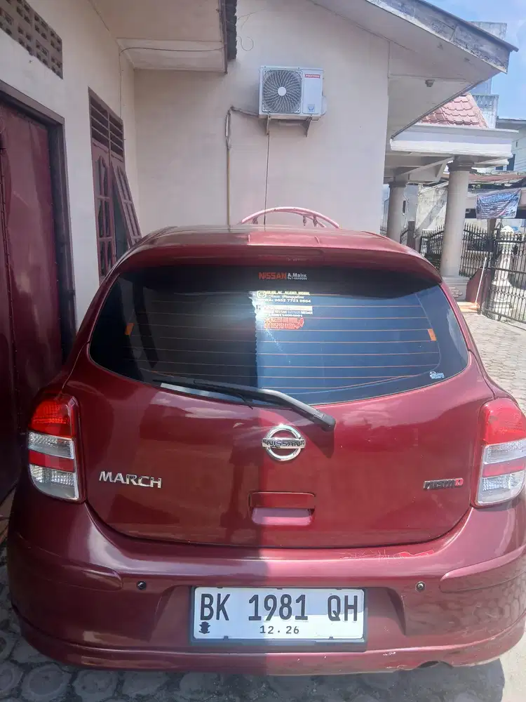 Nissan March 2011 Bensin