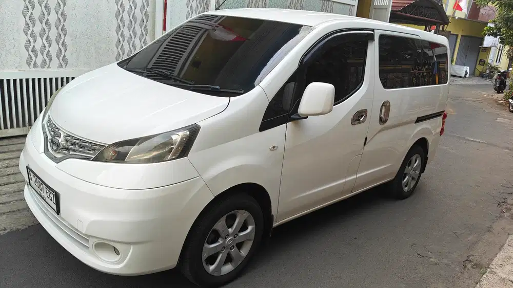 (CASH)Evalia XV 1.5 MT TH 2013
