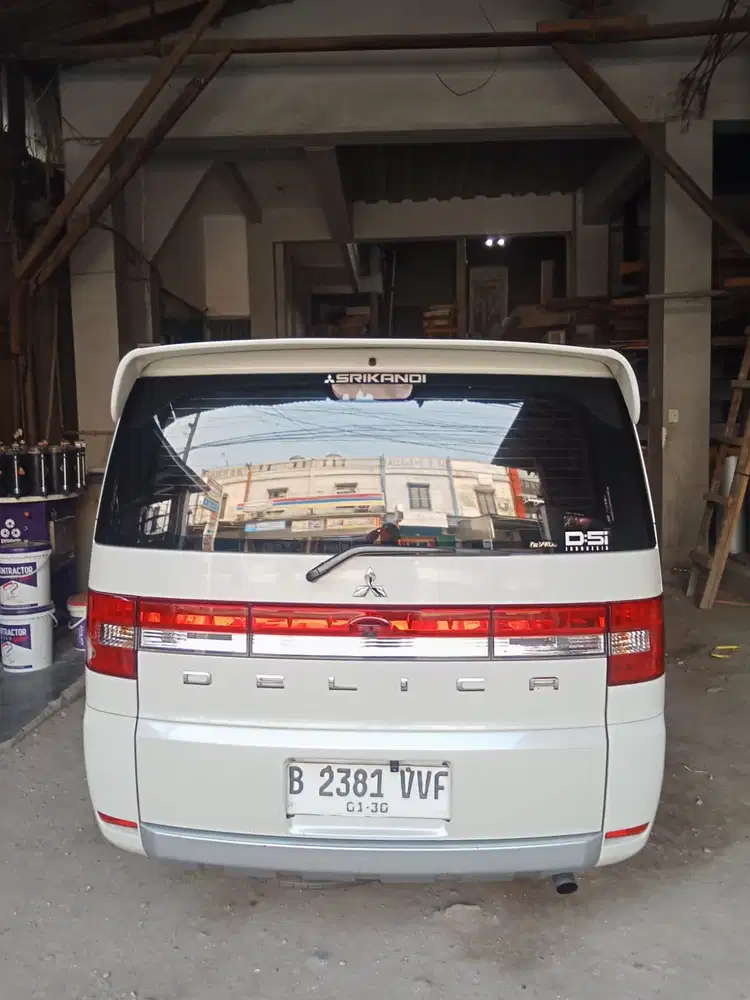 Mitsubishi Delica 2014 Bensin