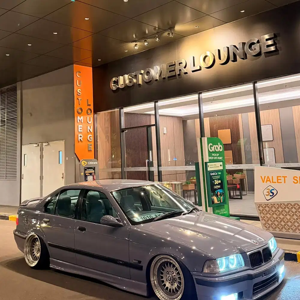 BMW 320i 1994 Bensin