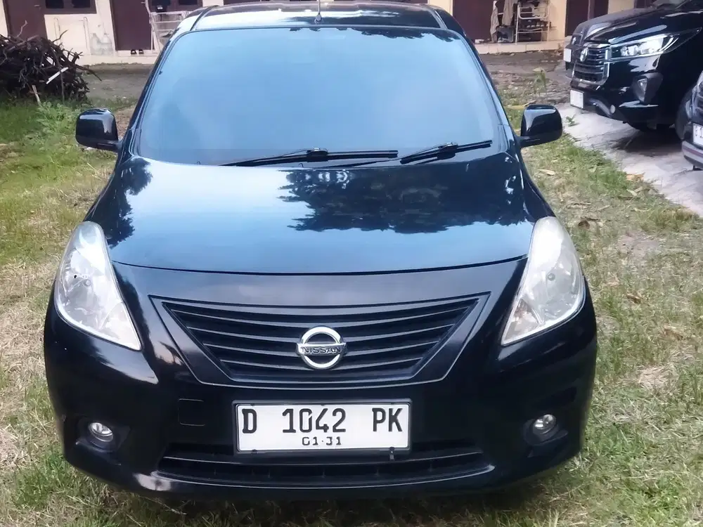 Nissan Almera 2012 Bensin