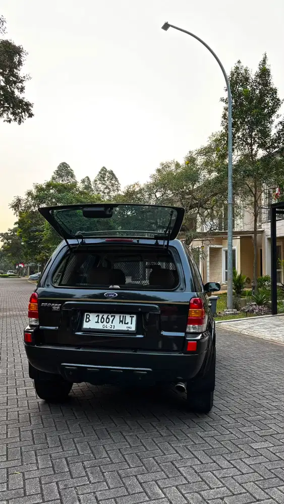 Ford Escape 2005 Bensin