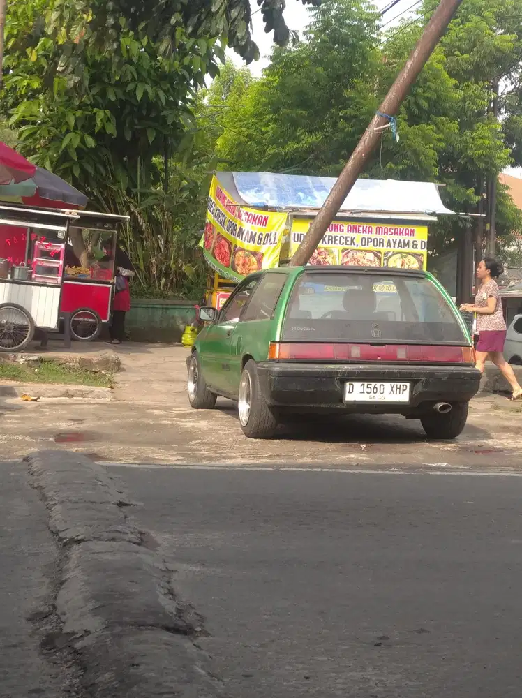 Honda Civic wonder 2 pintu