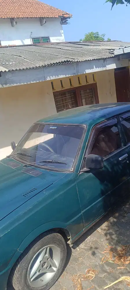 Toyota Corolla 1975 Bensin