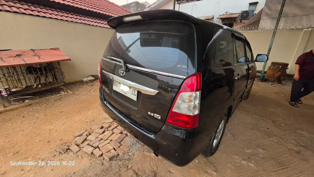 Toyota Kijang Innova 2012 Diesel