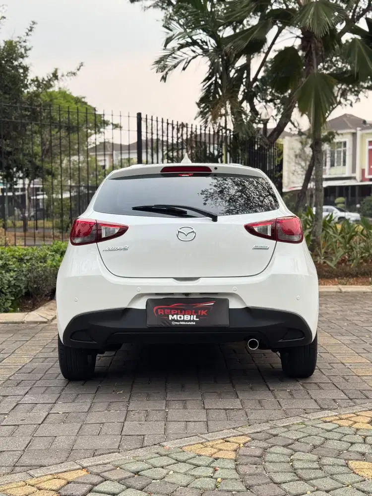 Mazda 2 R Hatchback Skyactive AT 2017