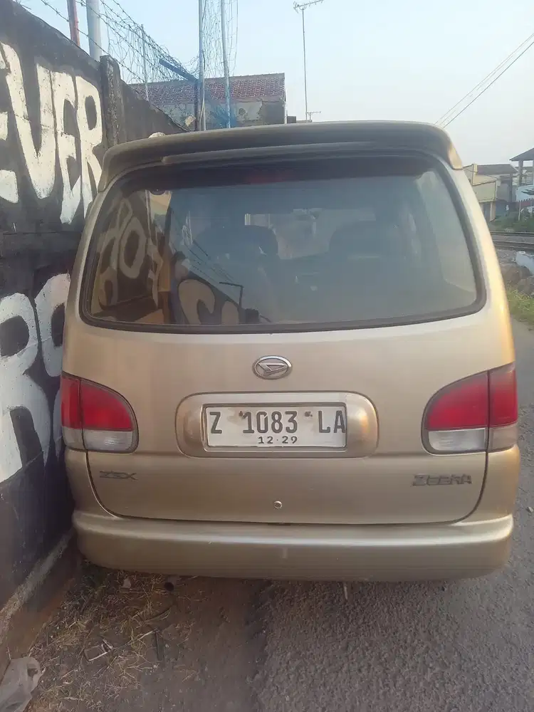 Daihatsu Espass 2005 Bensin