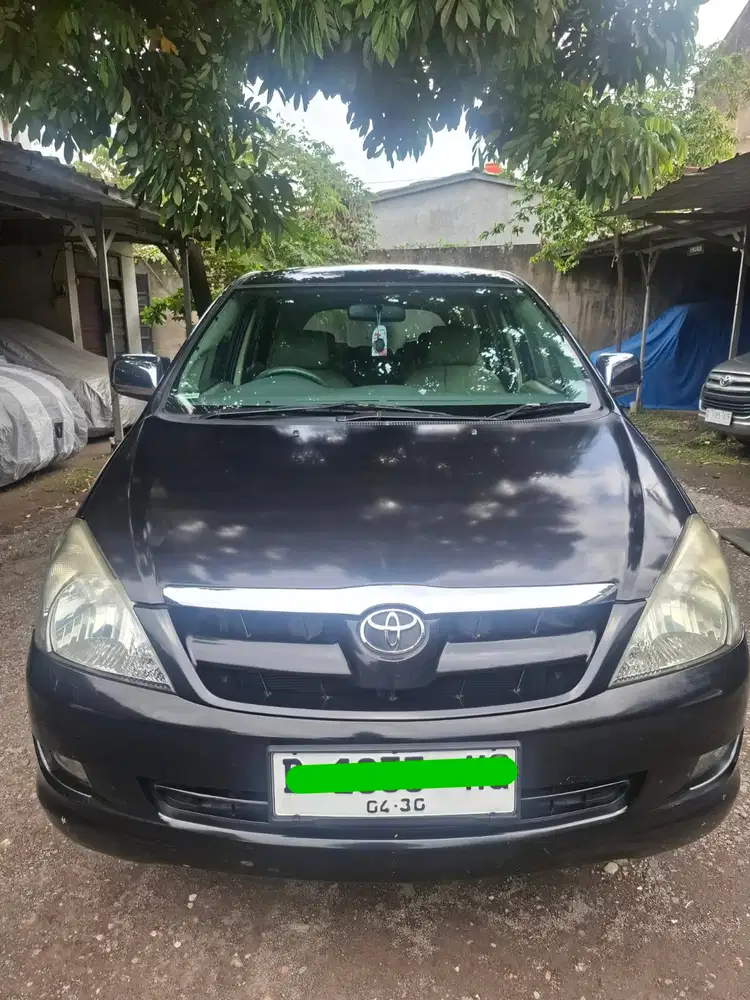 Toyota Kijang Innova 2005 Bensin
