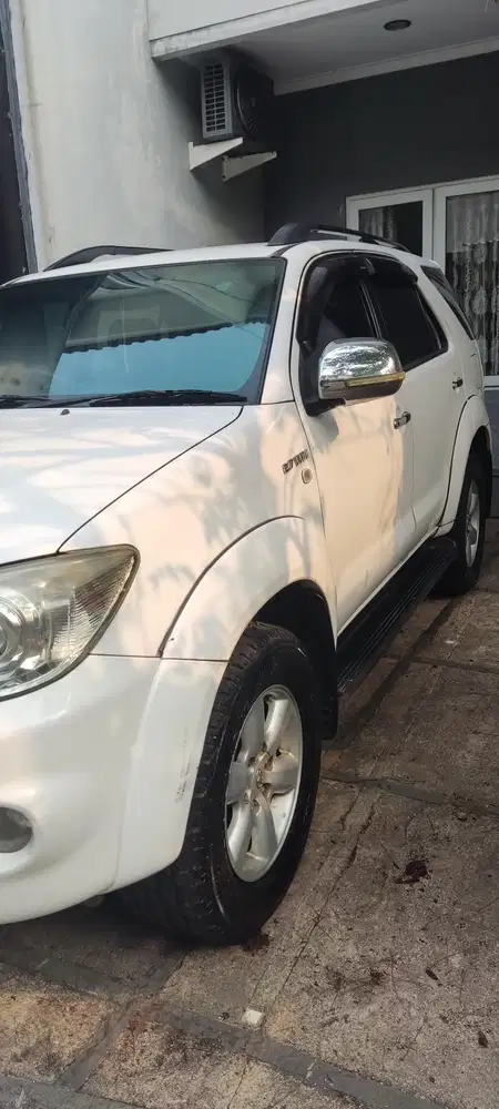 Toyota Fortuner 2010 Bensin