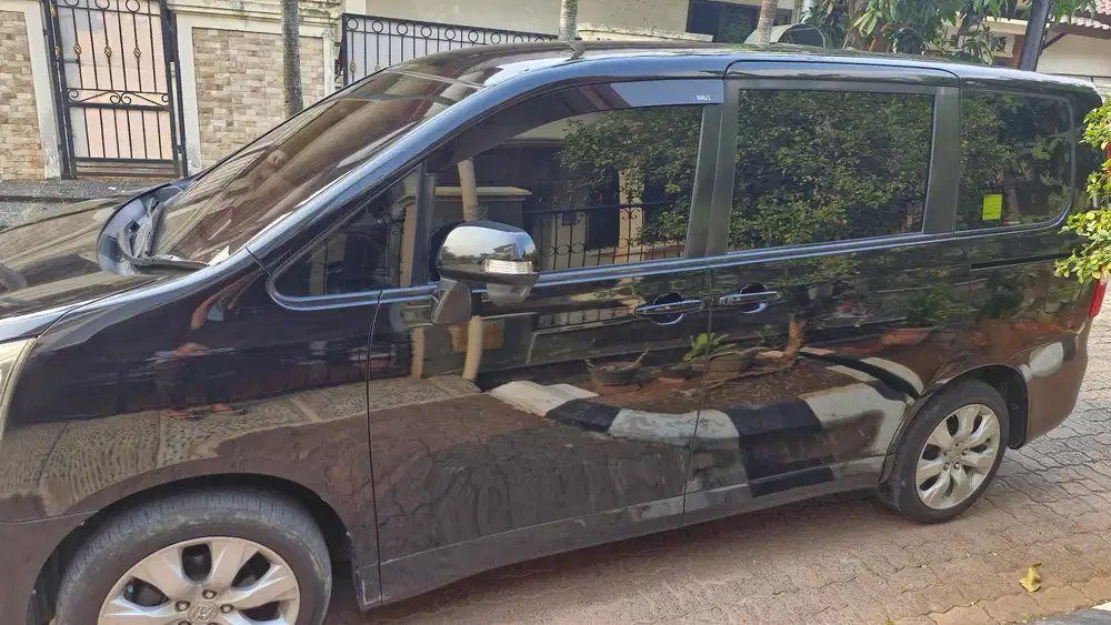 Toyota Nav1 2013 Bensin