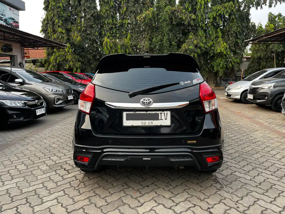 Toyota Yaris S Trd 2015 5 JT!!!