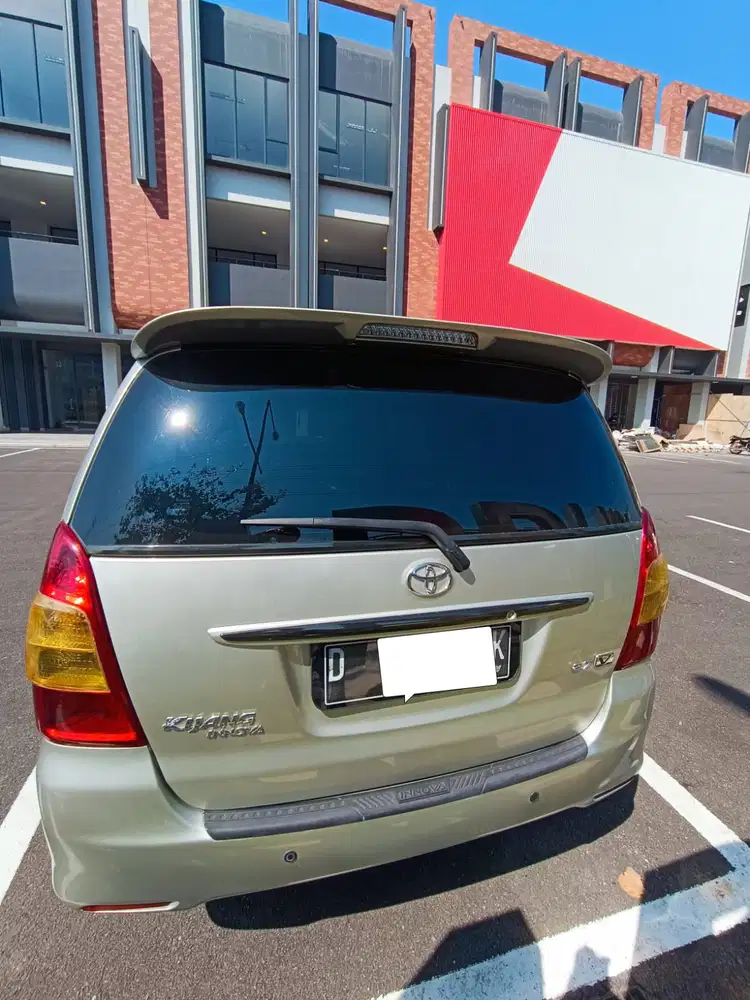 Toyota Innova G 2011 Bensin AT