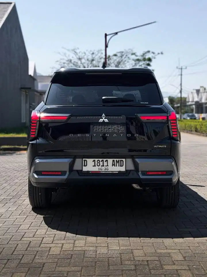 Mitsubishi Destinator 2025 Bensin