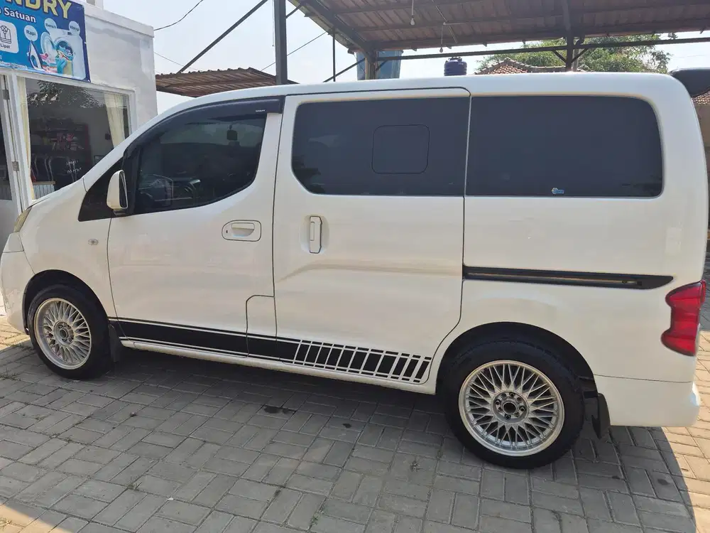 Nissan Evalia 2013 Bensin