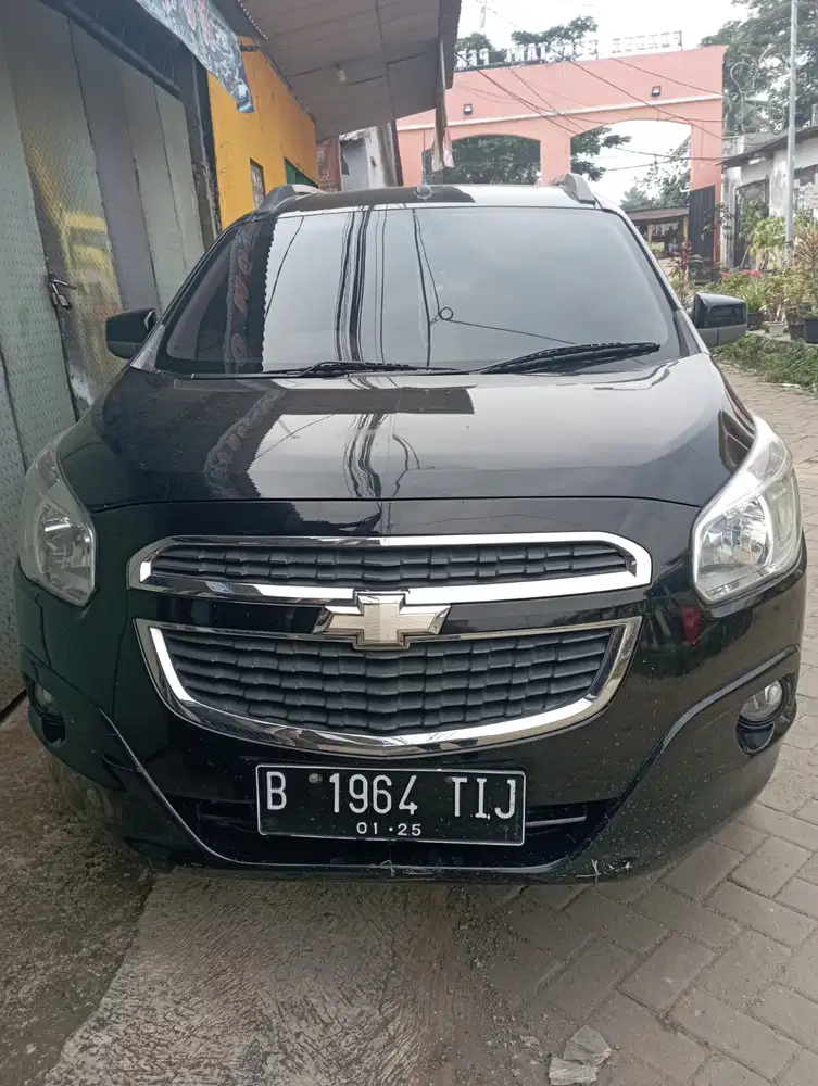 Chevrolet Spin 2014 Bensin