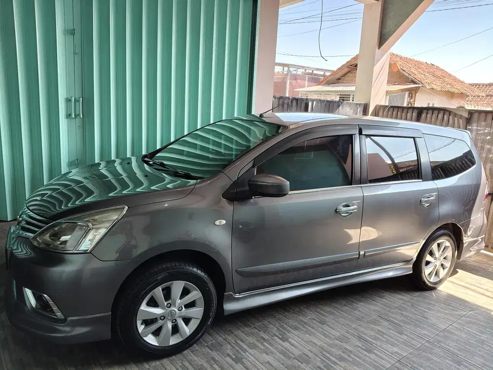 Nissan Grand livina 2014 Bensin
