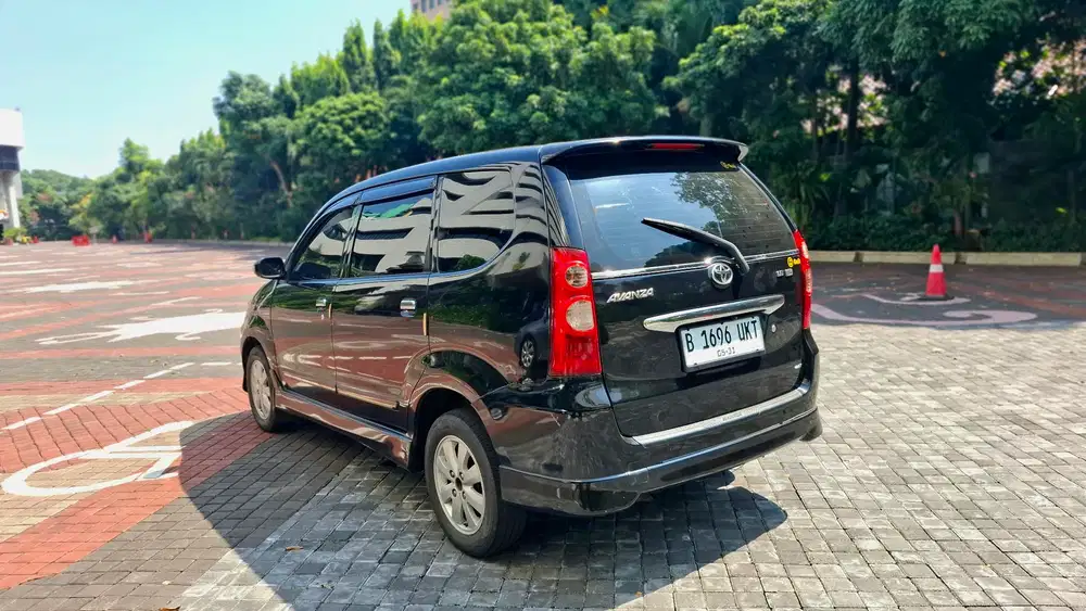 Toyota Avanza 2011 type S Matic
