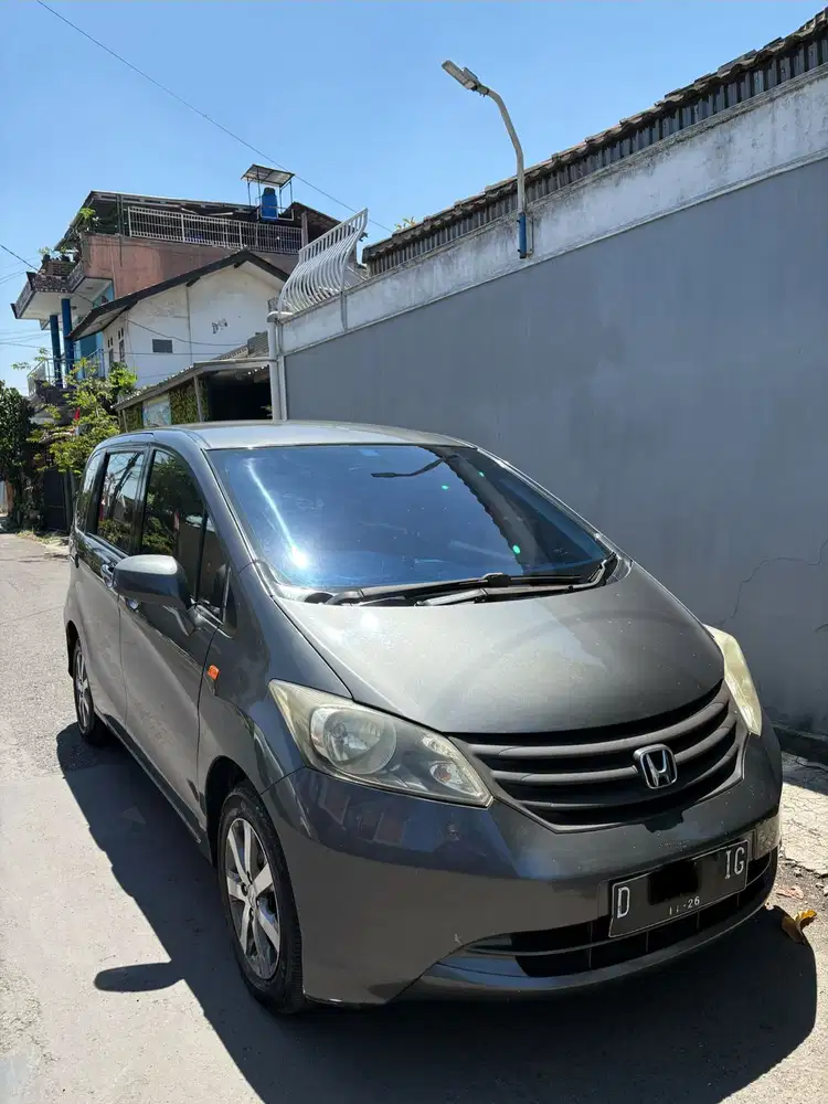 Honda Freed 2010 Bensin