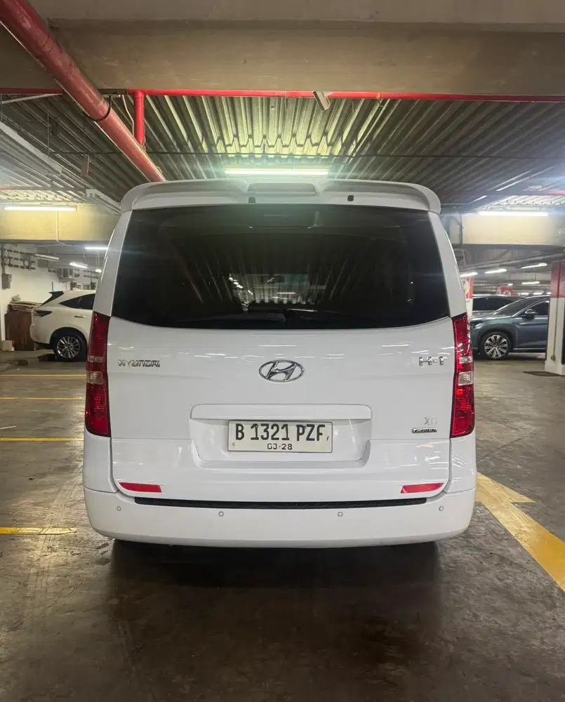 Hyundai H-1 2013 Bensin