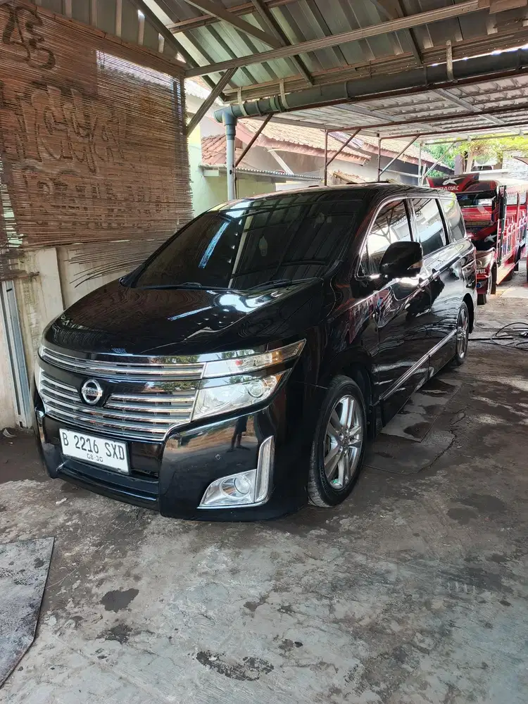 Nissan Elgrand 2013 Bensin