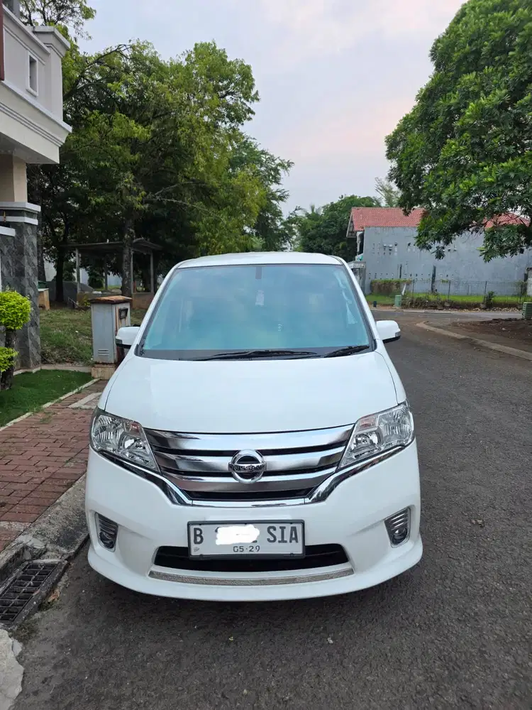 Nissan Serena 2013 Bensin