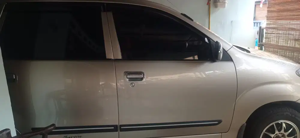 Daihatsu Xenia 2005 Bensin