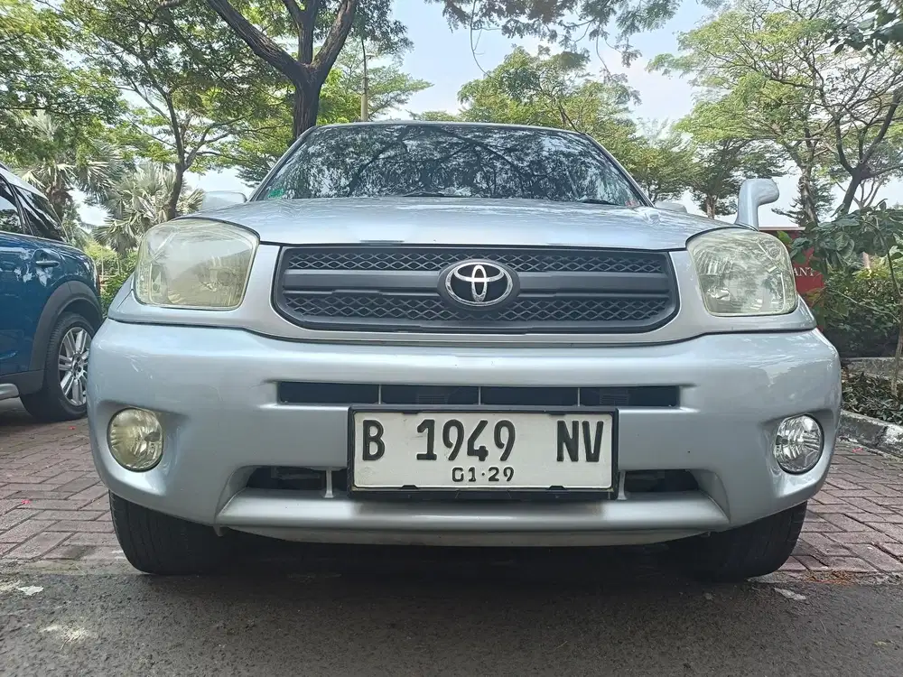 Toyota RAV4 2004 Bensin