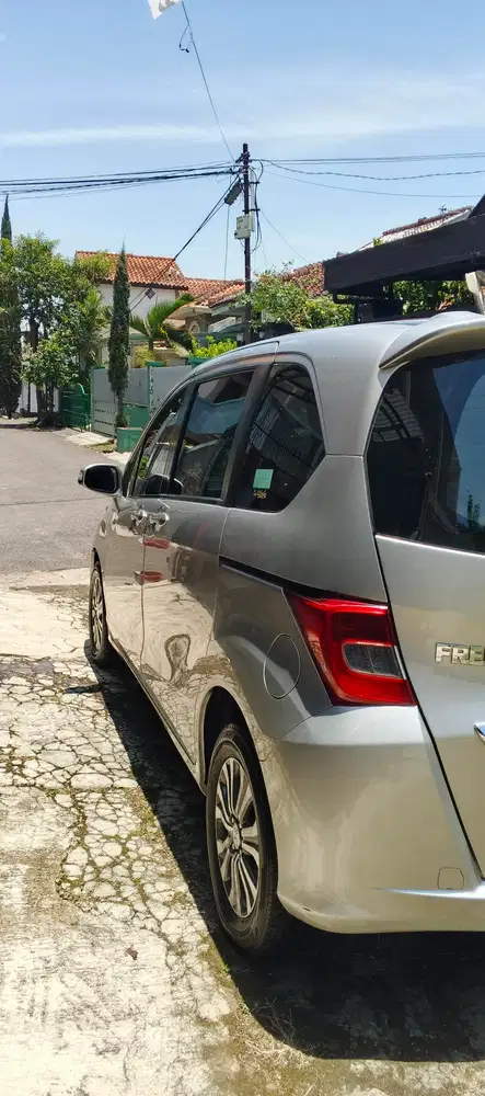 Honda Freed 2012 Bensin