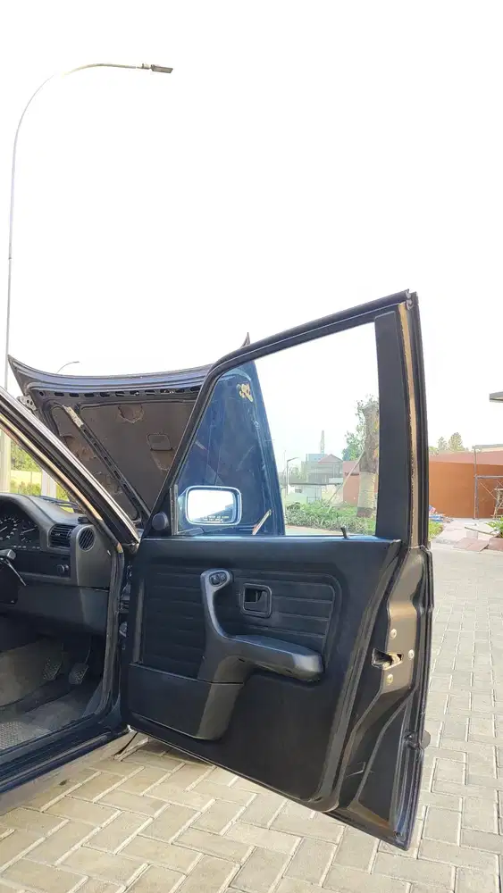 BMW 318i 1989 Bensin