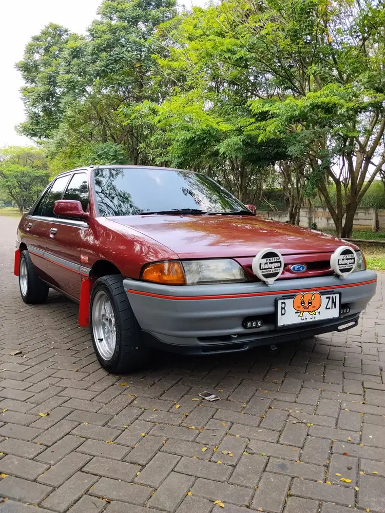 Ford laser 1994 Bensin