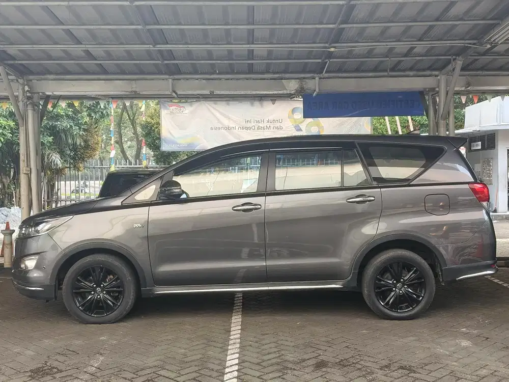 Toyota Kijang Innova 2020 Bensin