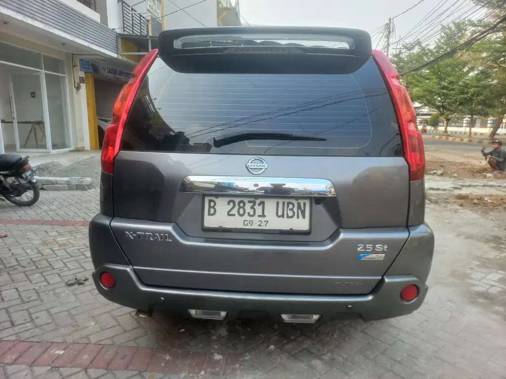 Nissan X-Trail 2011 Bensin
