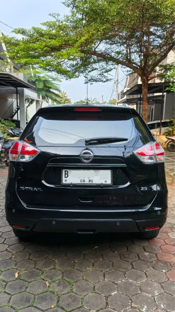 Nissan X-Trail T32 2.5 2015 Bensin A/T KM 104.XXX Pemakai Langsung