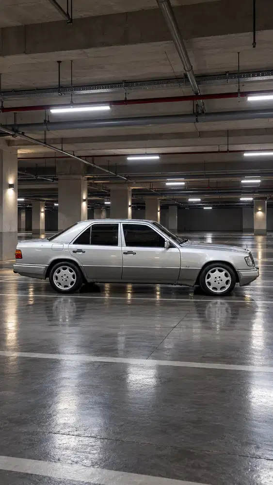 Mercedes-Benz W124 300e MT LOW KM!!