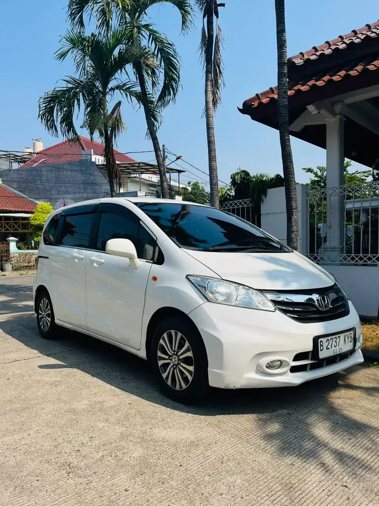 Honda Freed 2012 Bensin