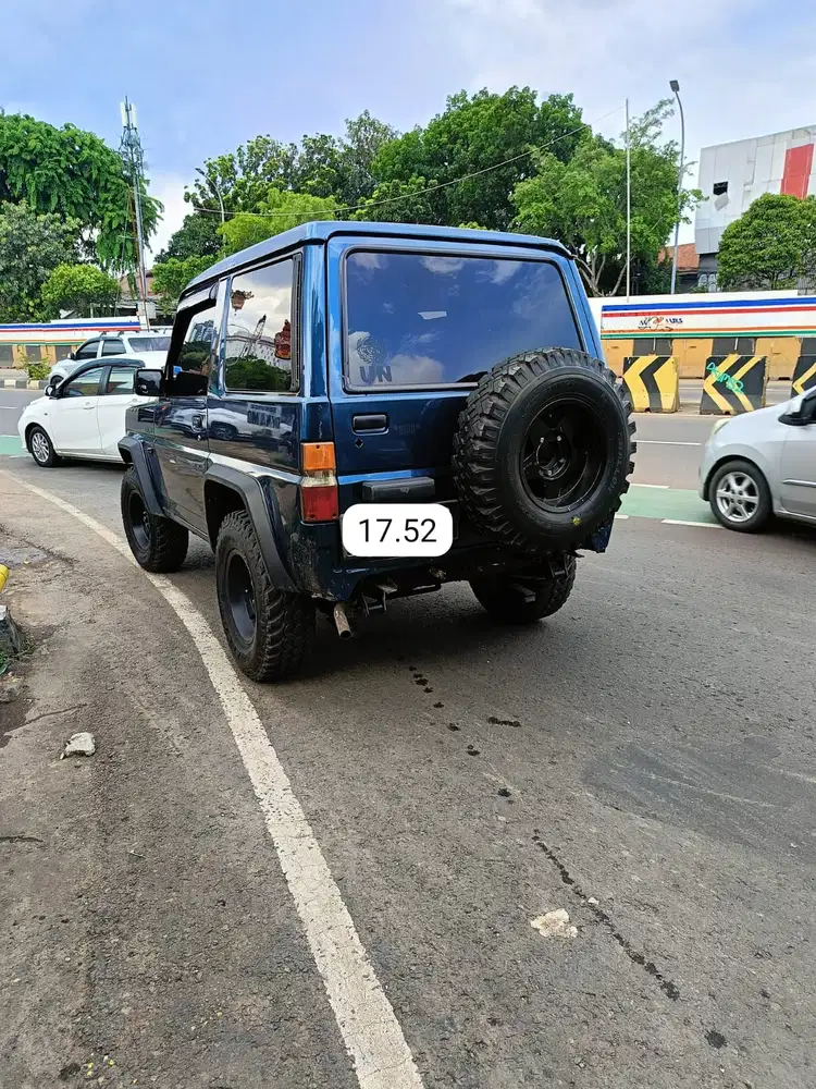 Daihatsu Feroza 1995 Bensin
