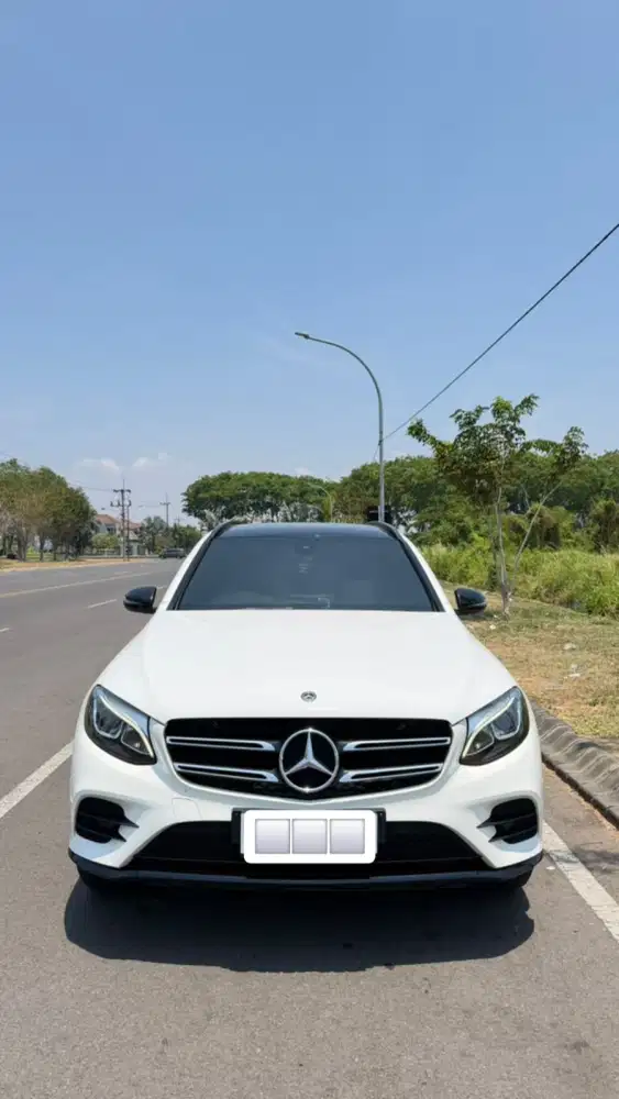 Mercedes-Benz GLC200 2019 Bensin