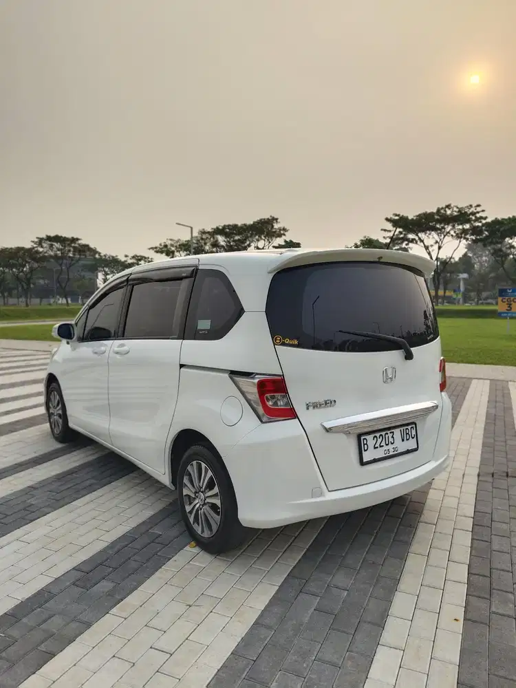 Honda Freed 2015 Bensin