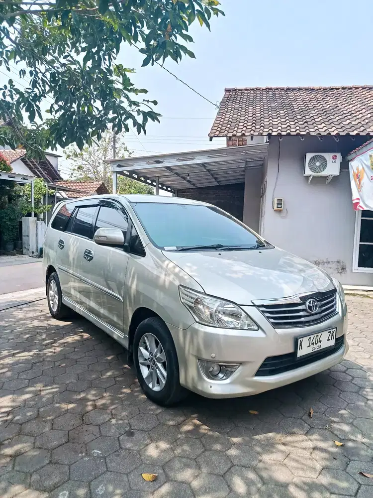 Toyota Kijang Innova 2013 Bensin