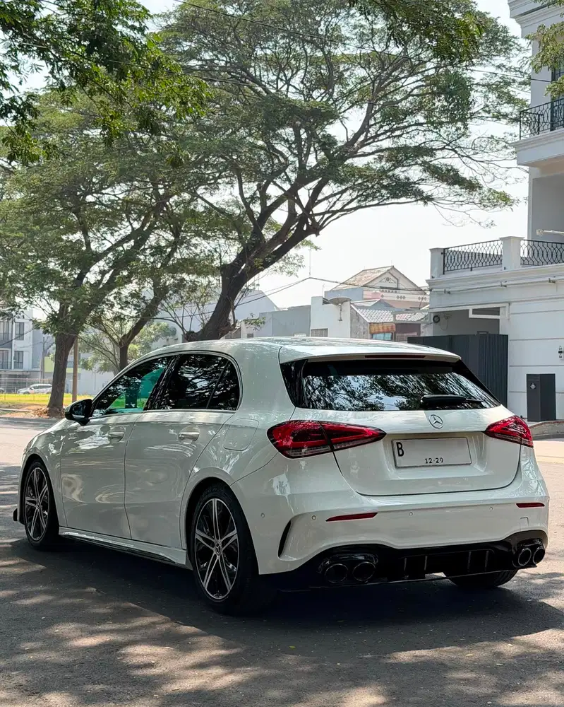 Mercedes-Benz
A200 Hatchback MBUX 1.3 Progessive Line 2020
