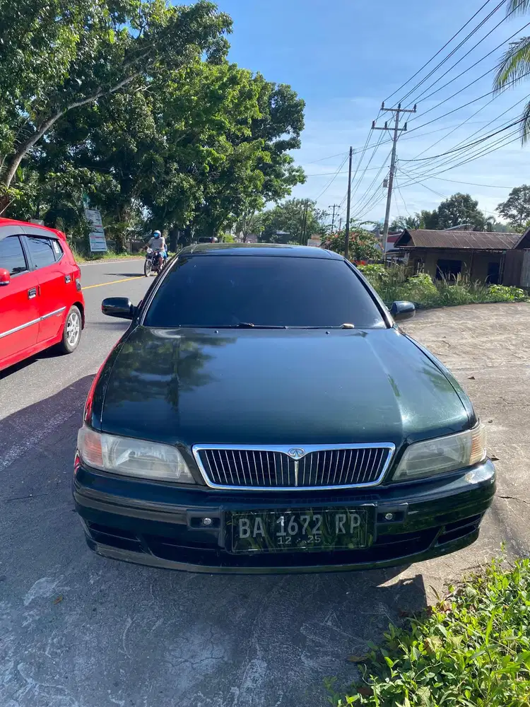 Nissan Infiniti 1999 Bensin
