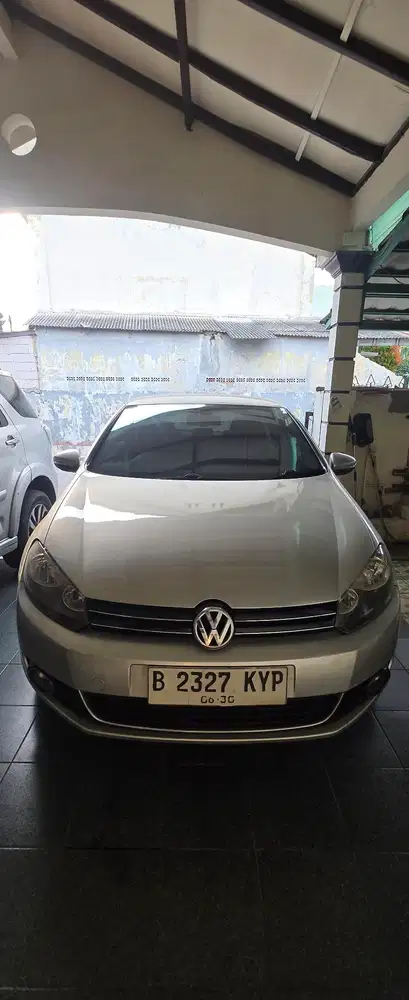 Volkswagen Golf 2010 Bensin