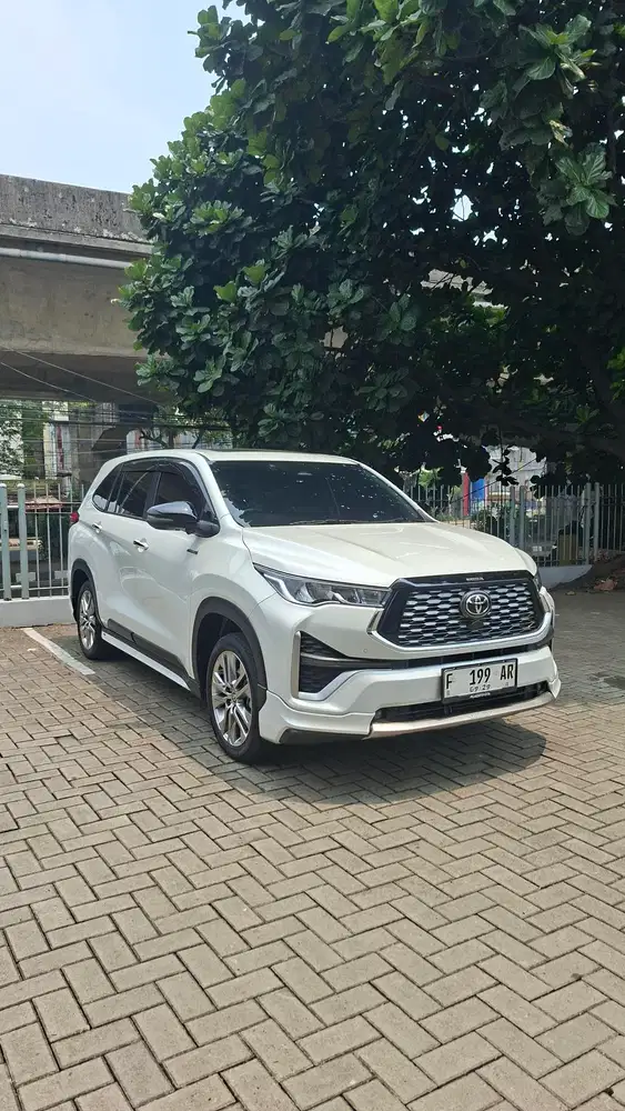 Toyota Kijang Innova 2024 Bensin