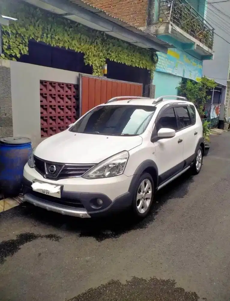 Nissan Livina 2013 Bensin