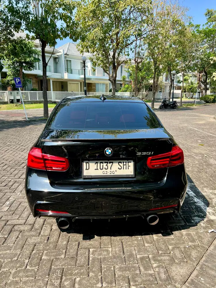 BMW 330i 2017 Bensin