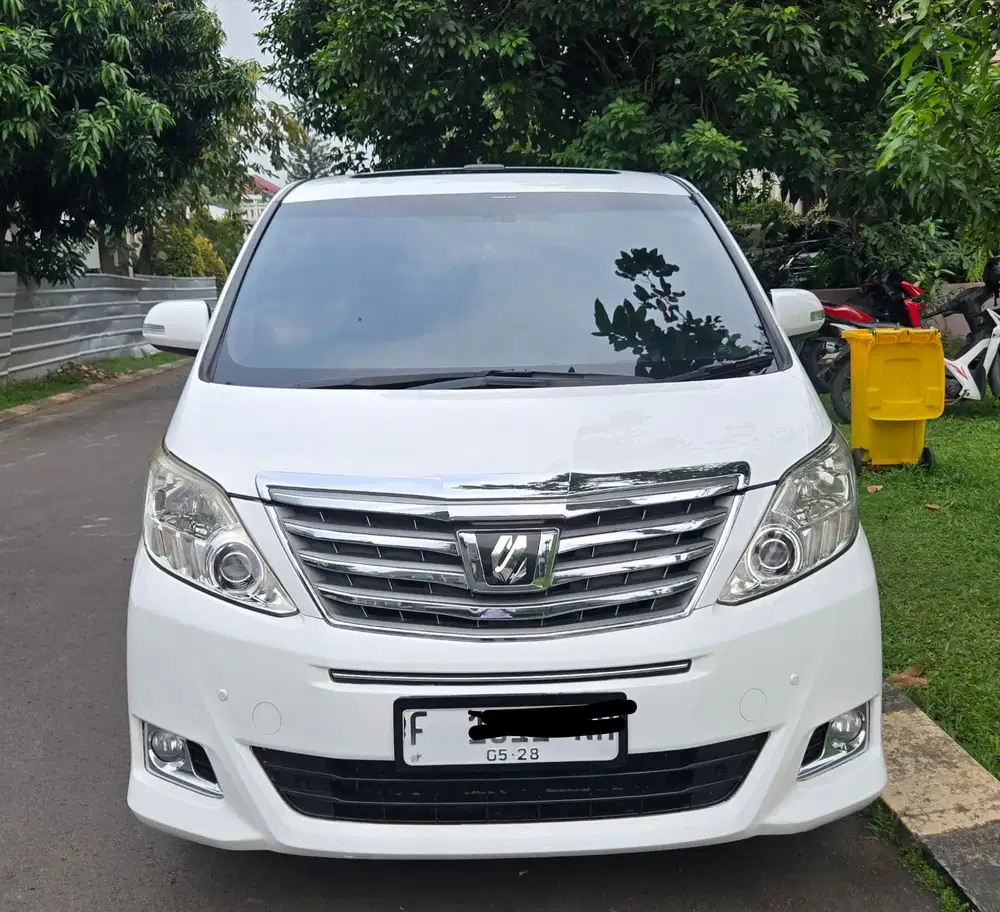 Alphard  3,5 Nik 2012