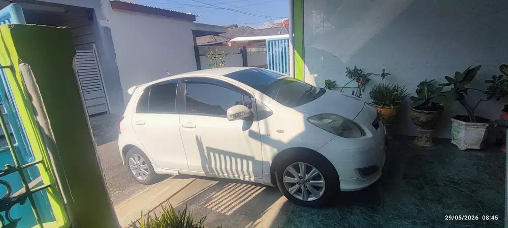 Toyota Yaris 2011 Bensin