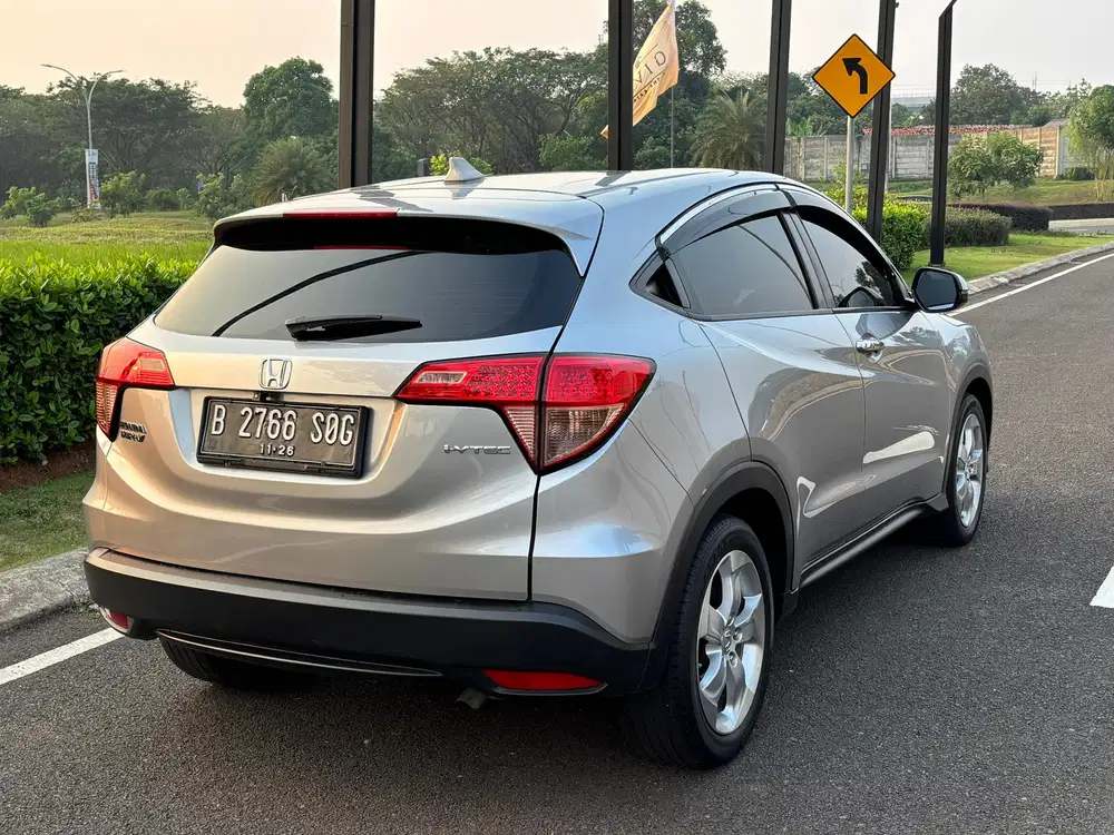 Honda HR-V 2016 Bensin [ Km Low ]